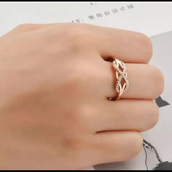 Exquisite Rose Gold PLATED Infinity Ring - Picture 5 of 7